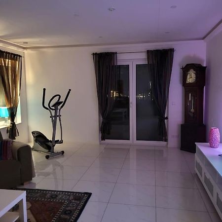 Villa Beautiful Terraced House With Private Parking Sandviken Exterior foto